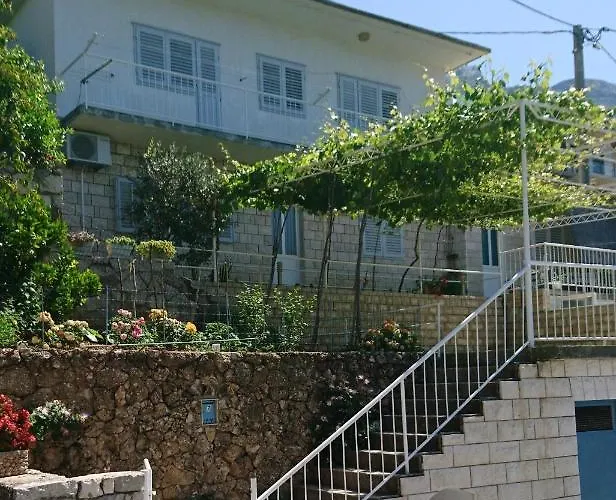 Apartman Bugenvila