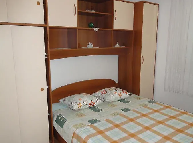 Bugenvila Apartman Omis